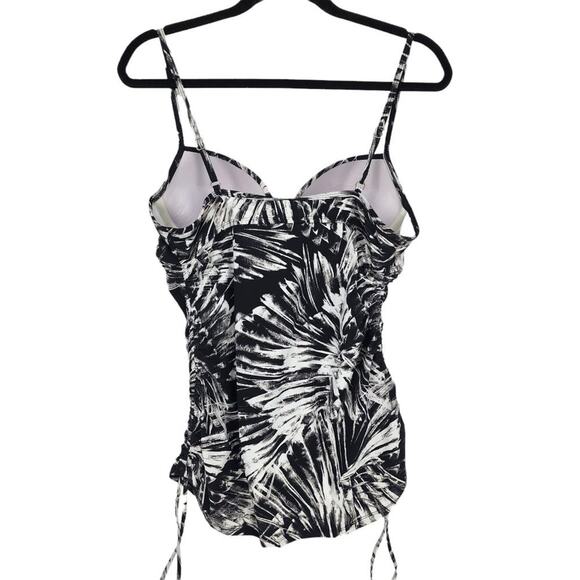 Spanx Swimwear Push Up Underwire Tankini Top with Ruched Sides Size Large - Picture 4 of 4